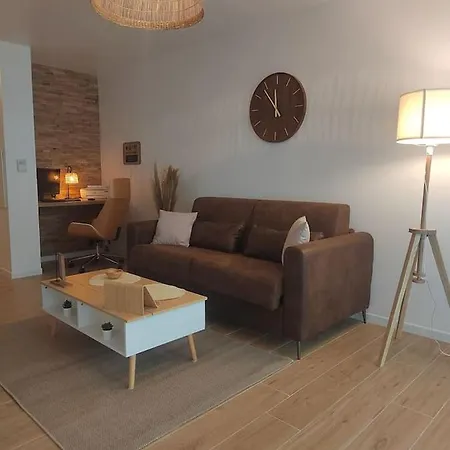 T2 Balneotherapie, Jardin, Parking, Tram, Boulodrome