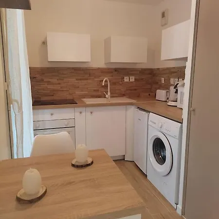 Apartment T2 Balneotherapie, Jardin, Parking, Tram, Boulodrome